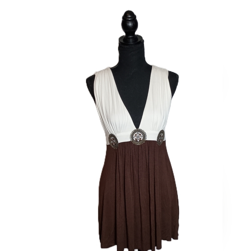 Boston Proper Brown and White Ladies Sleeveless Top with Medallion Details